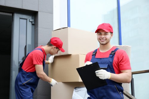 Moving van service for Shadwell residential and commercial moves