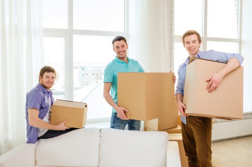 Local removalists helping with a Shadwell relocation